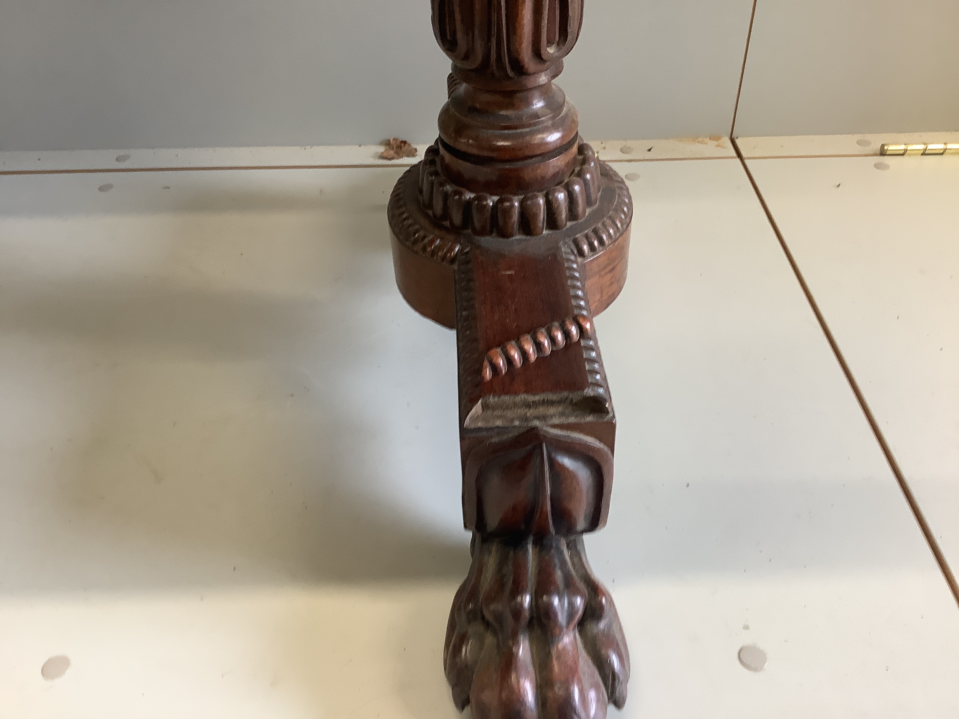 A William IV rosewood rectangular centre table, width 142cm, depth 65cm, height 72cm